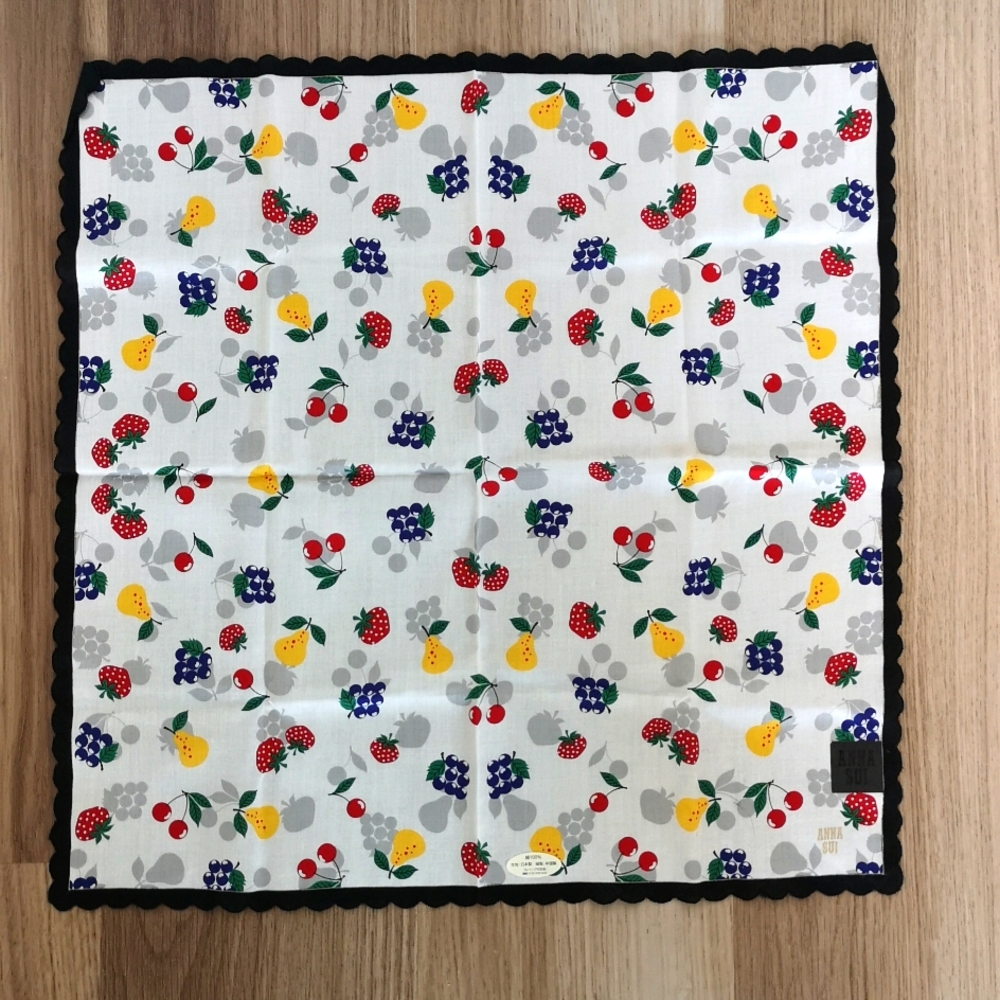 New ANNA SUI handkerchief Scarf 19 x 19''